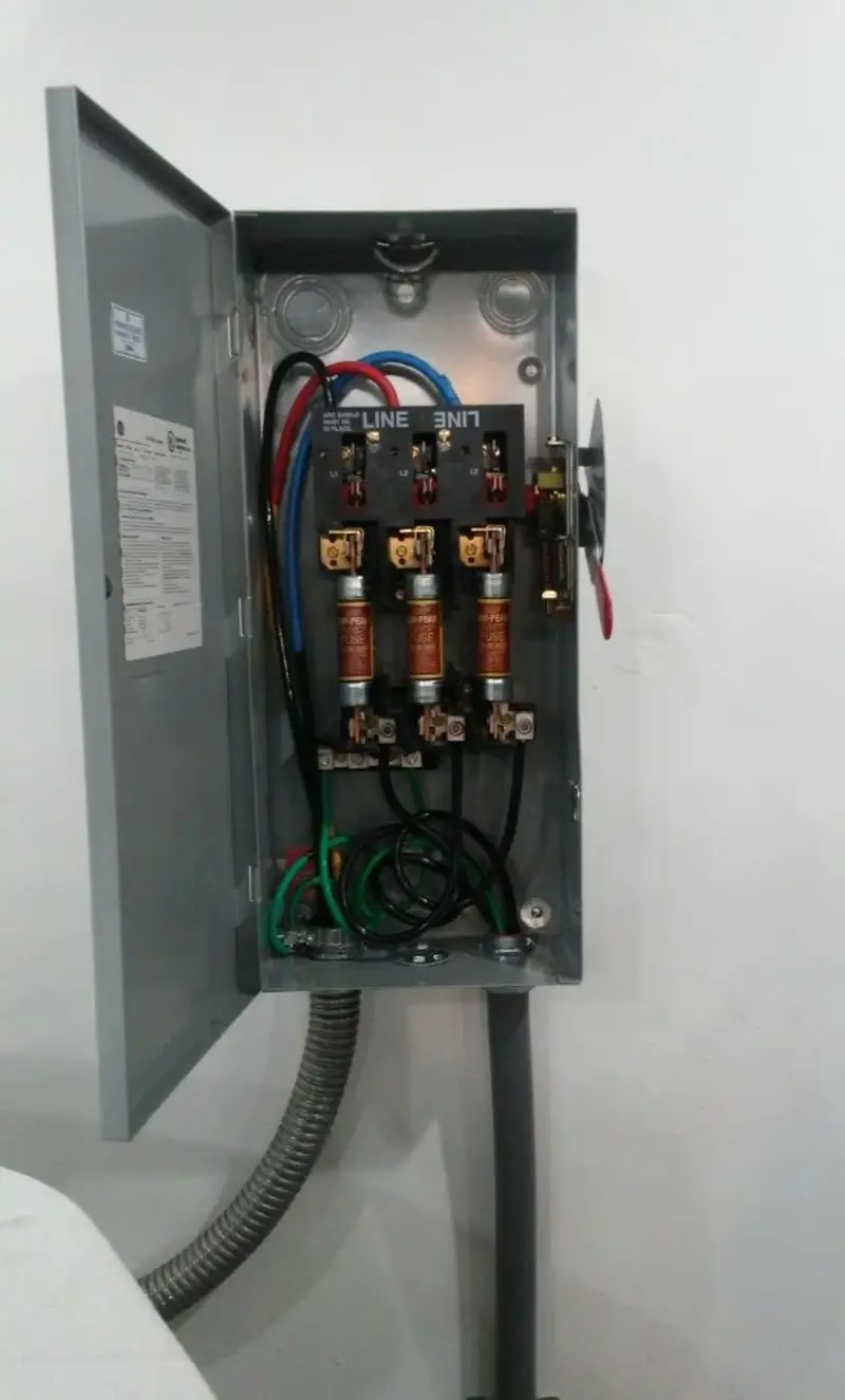 Three-phase disconnect switch installed for Electrical Wiring & Rewiring in Jennings